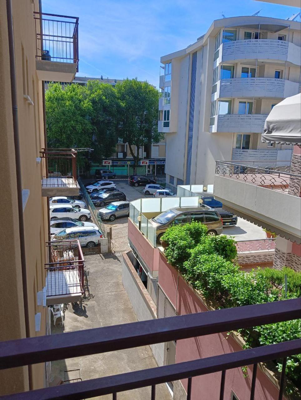 Delfino 19 Apartman Bibione Kültér fotó